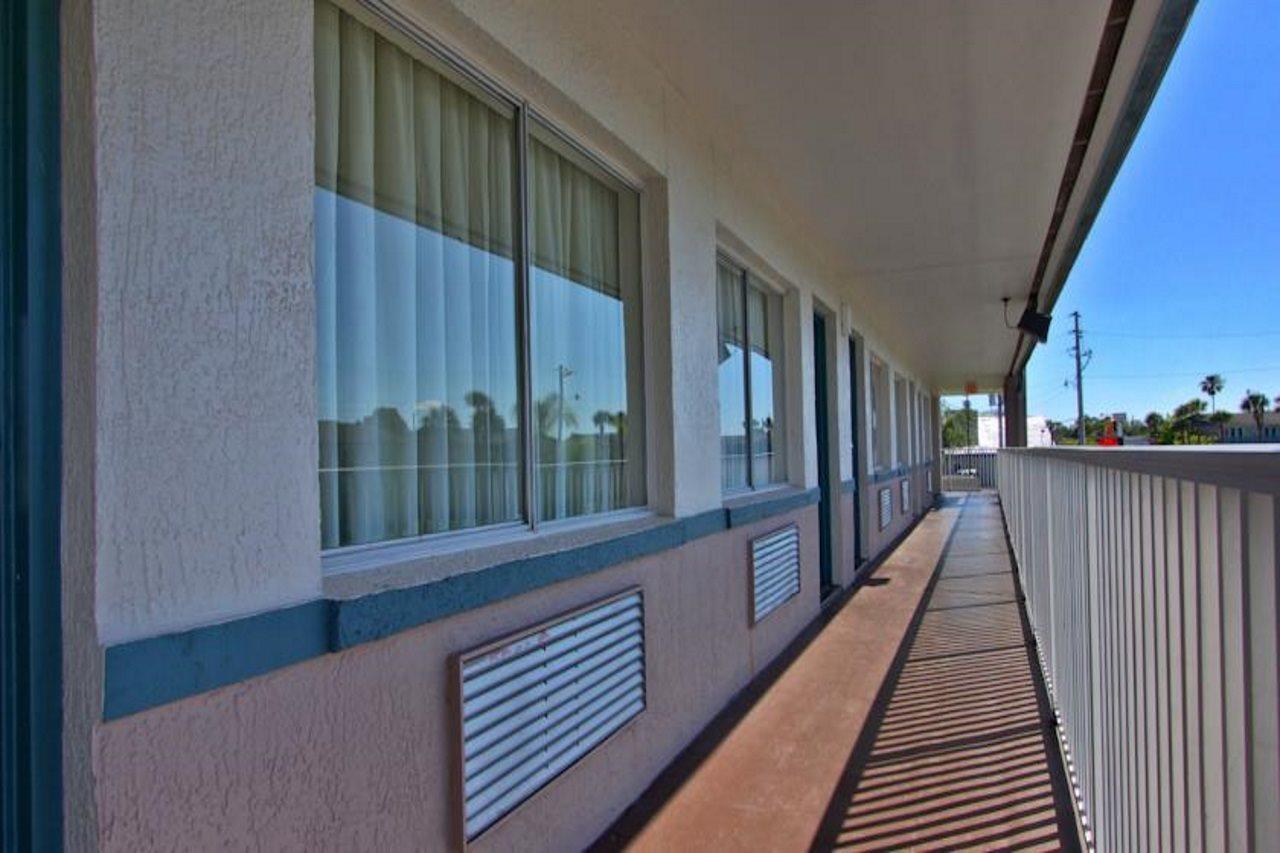 Super 8 By Wyndham Kissimmee Motel Exterior foto