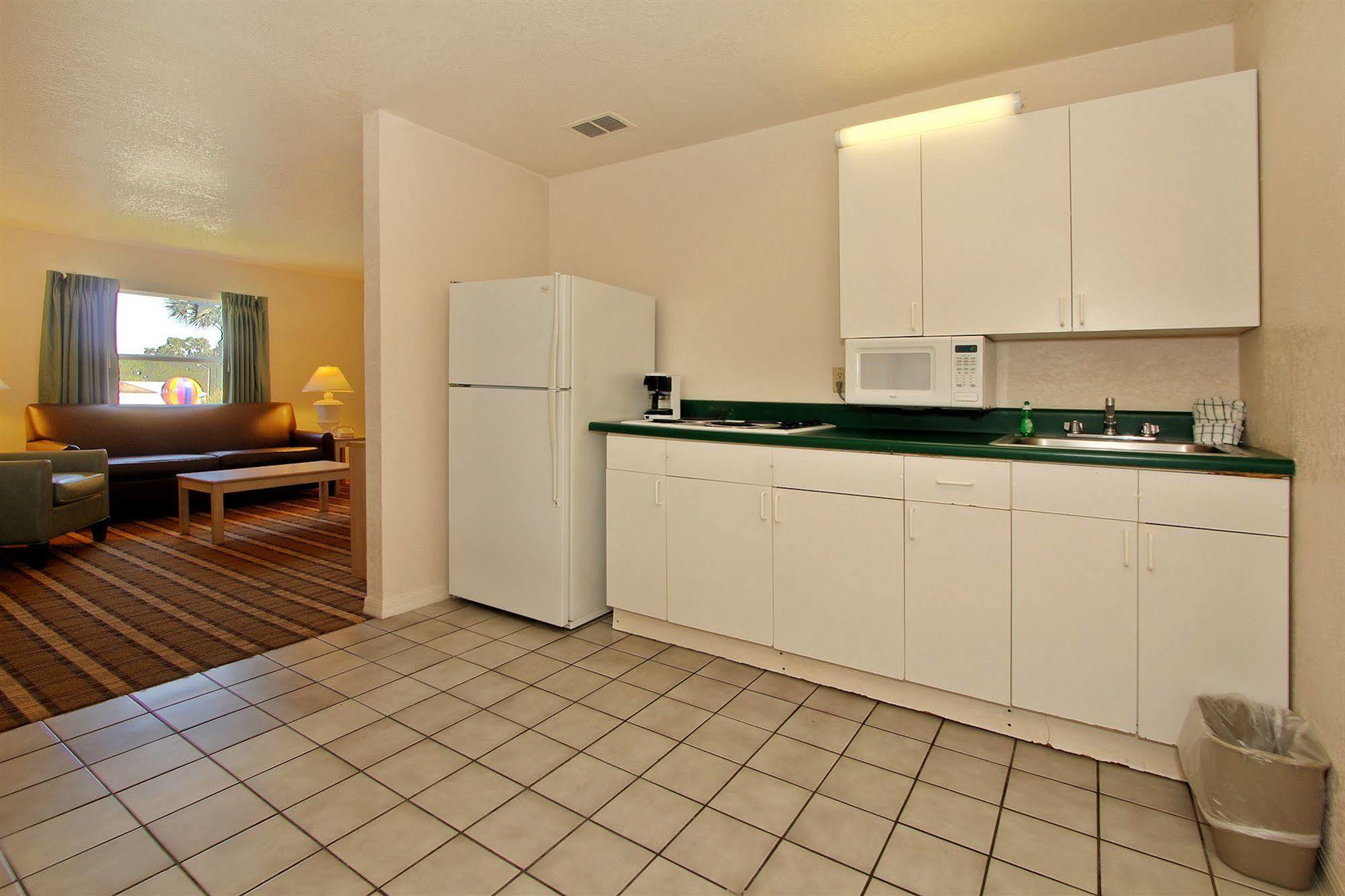 Super 8 By Wyndham Kissimmee Motel Exterior foto