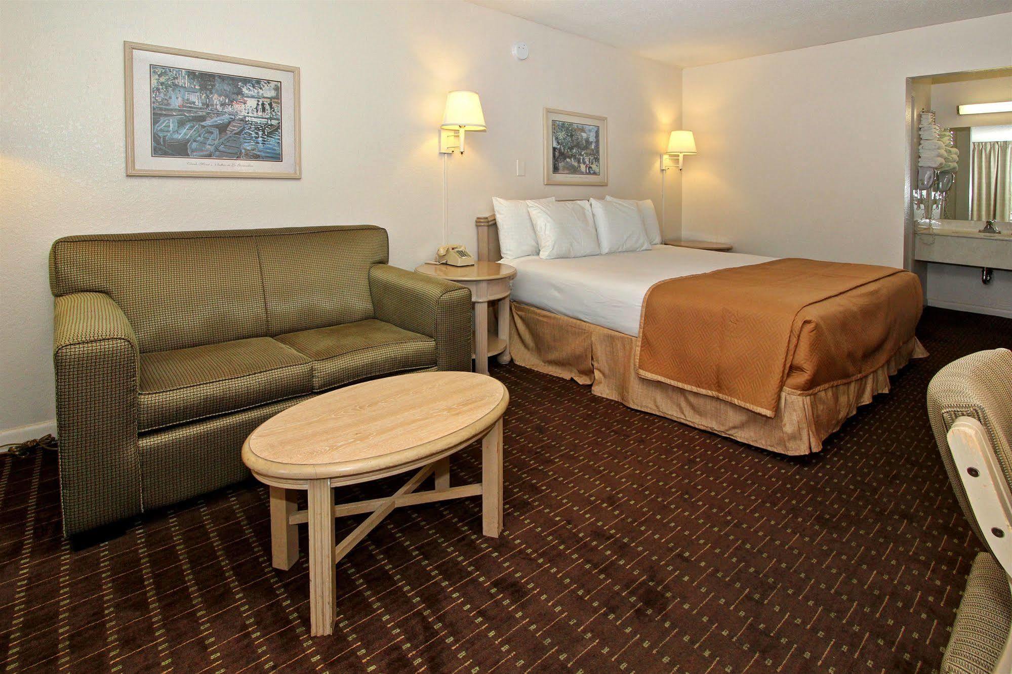 Super 8 By Wyndham Kissimmee Motel Exterior foto